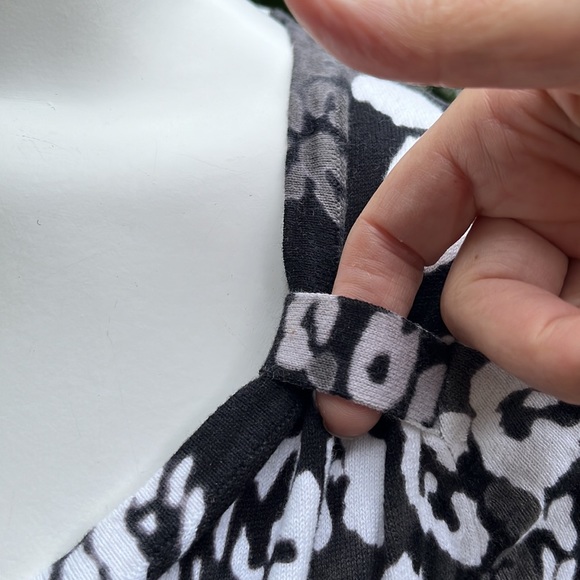 East 5th unworn cap sleeve sweater M - Picture 4 of 9